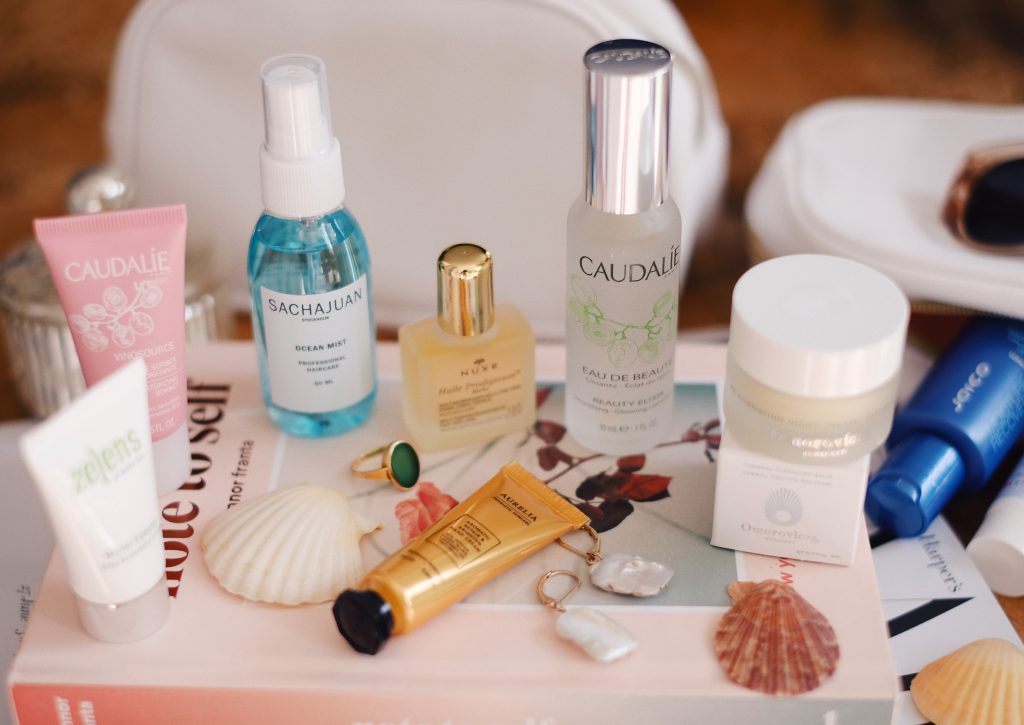 Bath & Unwind | Travel Sized Beauty and Skincare Images